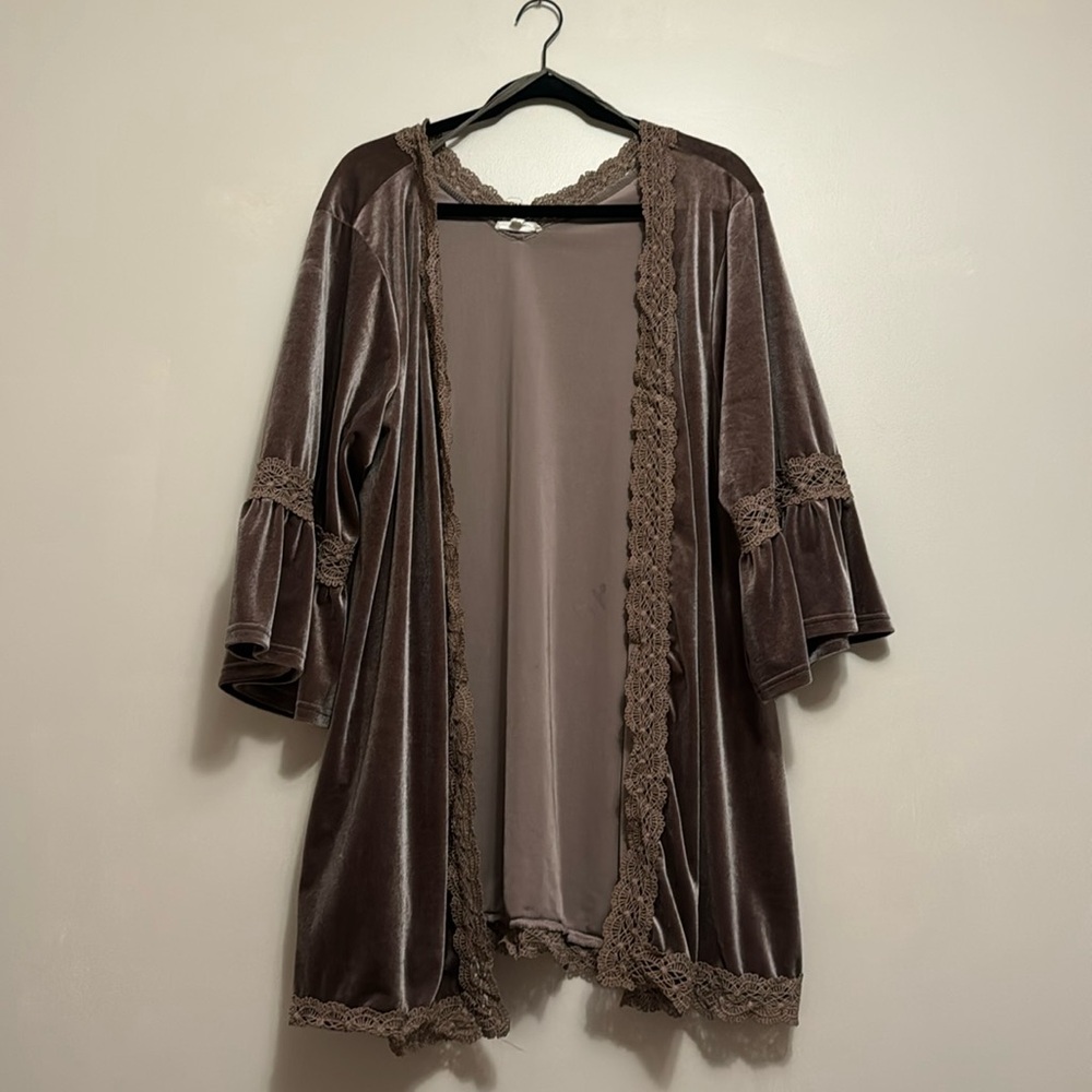 Velvet and lace cardigan